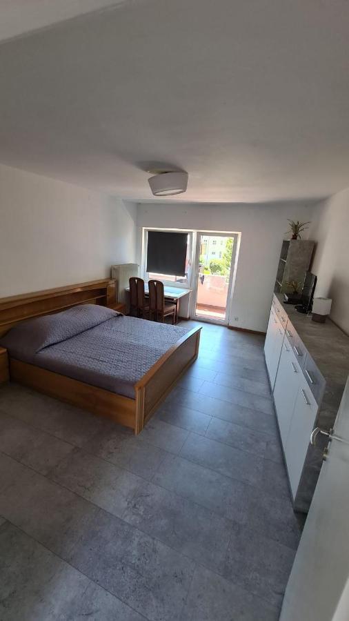 Ferienwohnung Mit Balkon In Krumpendorf Eksteriør bilde